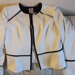 Ann Klein skirt suit